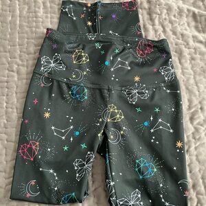 Black Kids Leggings with Multicolor Galaxy Heart & Constellation Print